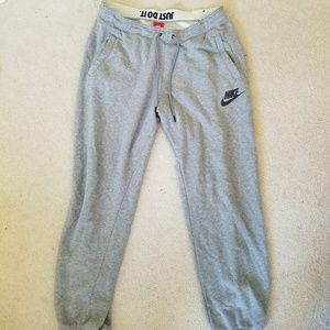 Grey nike sweatpants